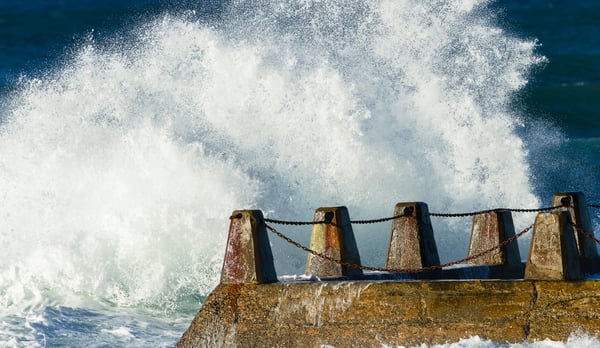 tidal-wave-at-sea