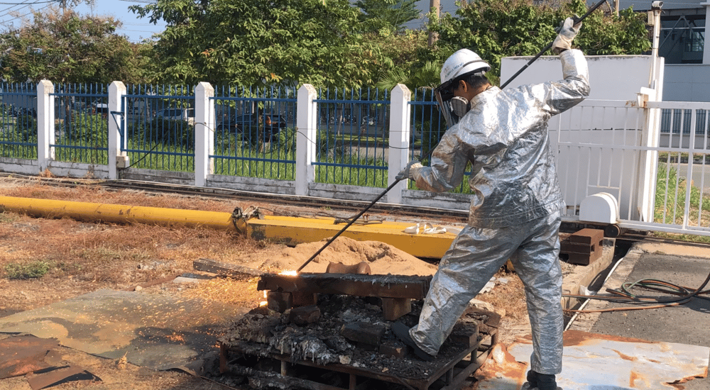 Thermic Lance Experiments (Steel Bar Cutting)