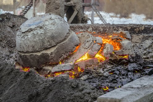 molten-incandescent-slag-dump-wastes-metallurgical-700355137